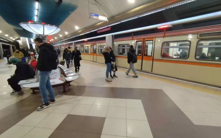 Метрото ще работи с повече мотриси и по-малки интервали на движение