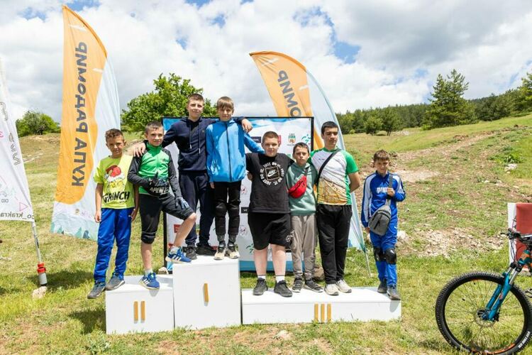 Радомир събра над 200 участници от цялата страна в двудневното състезание по ориентиране „Купа Радомир“