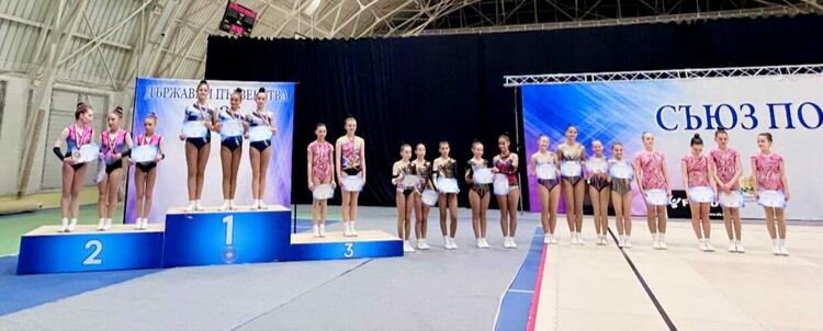 21 медала за „Мега спорт“ от Държавното първенство по спортна аеробика и Национален турнир