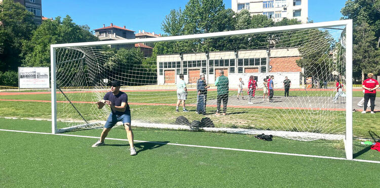 С игри и състезания от спортното училище в Хасково отбелязаха Деня на българския спорт