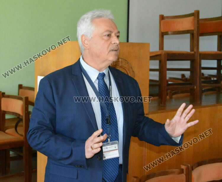 10 фирми и предприятия обявиха над 30 свободни работни места, хасковлии търсят работа като пазачи