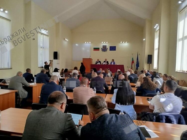 143млн.лв. е приетият днес бюджет за 2025г. на община Кърджали, кметът го определи като рестриктивен