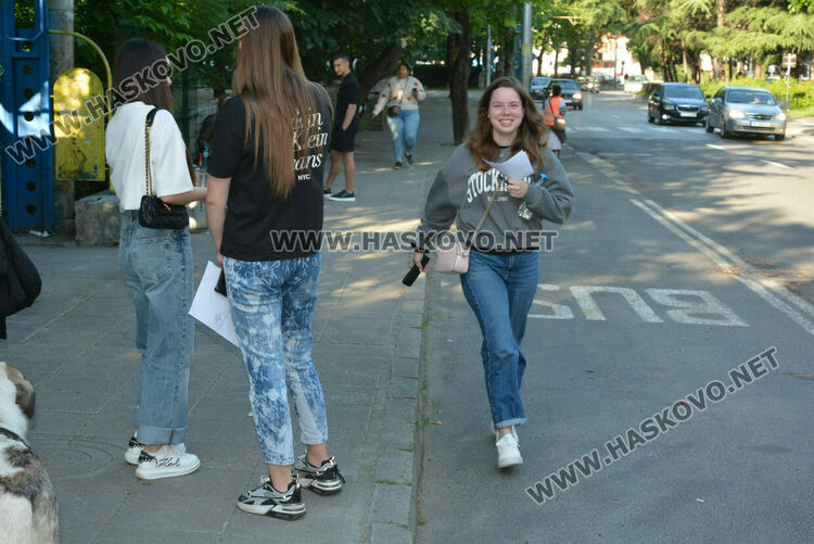 1492 са допуснати да се явят на матурата по БЕЛ в Хасковска област