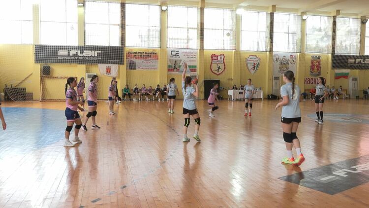 Хасково е домакин на Държавните финали по хандбал за девойки до 16 години