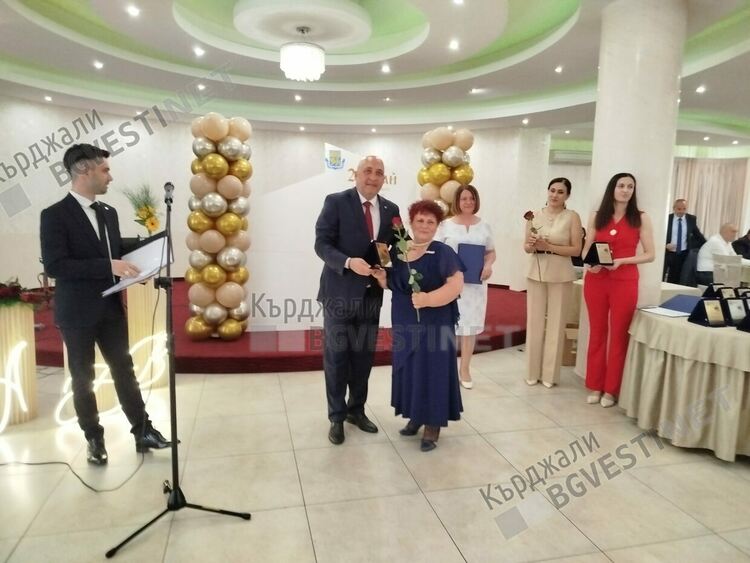 Община Кърджали връчи традиционните награди за 24-ти май, тази година те са 66