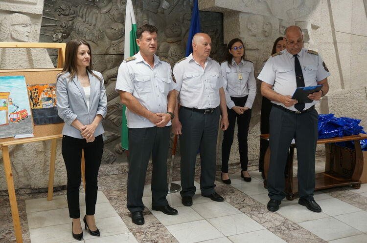 145 деца от Хасковска област се включиха в конкурса „С очите си видях бедата“