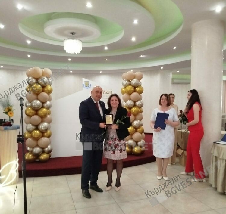 Община Кърджали връчи традиционните награди за 24-ти май, тази година те са 66