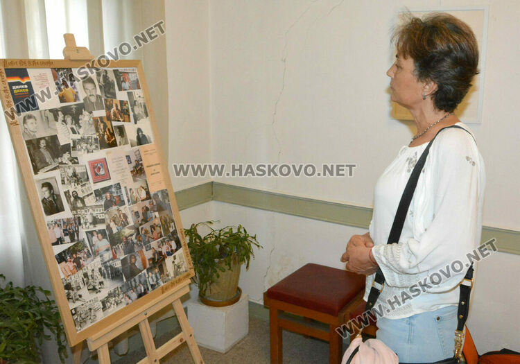 Изложбата „Следи от цветове“ напомня за творчеството на незабравимия Динко Динев  