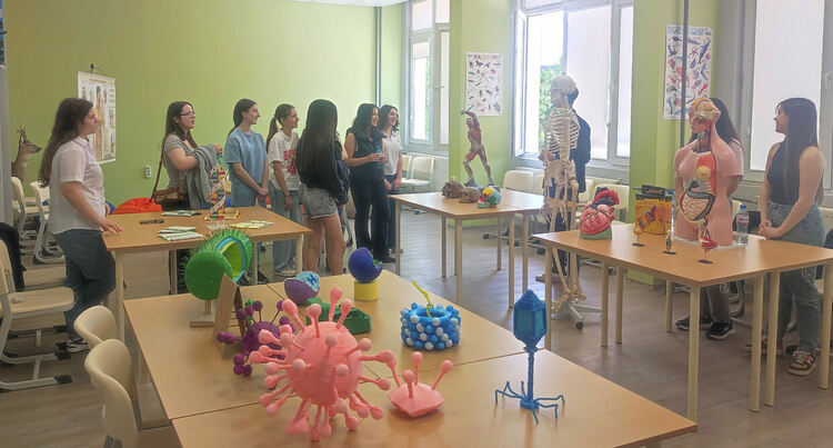 Денят на отворените врати в Езиковата – мястото, където знанието среща вдъхновението