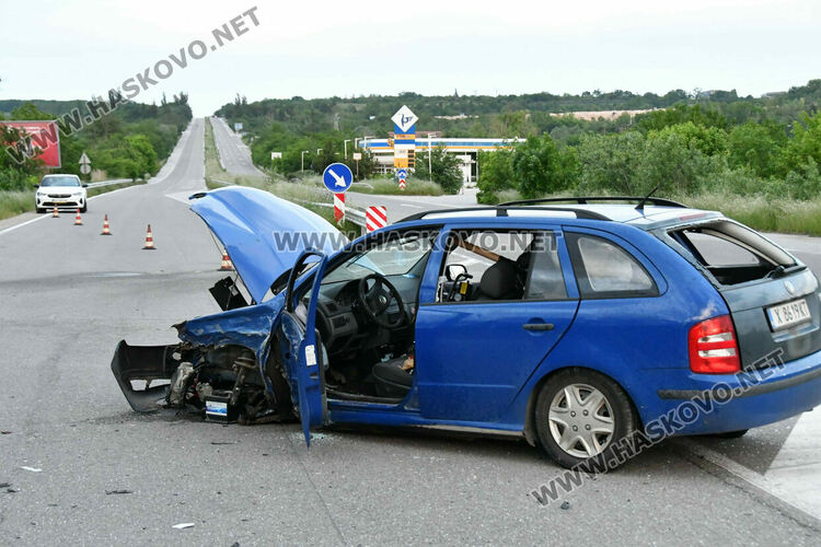 Тежка катастрофа с петима ранени окървави пътя Хасково-Пловдив