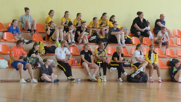 Хандбалистките на „Етър“ спечелиха шампионската титла на финалите в Хасково