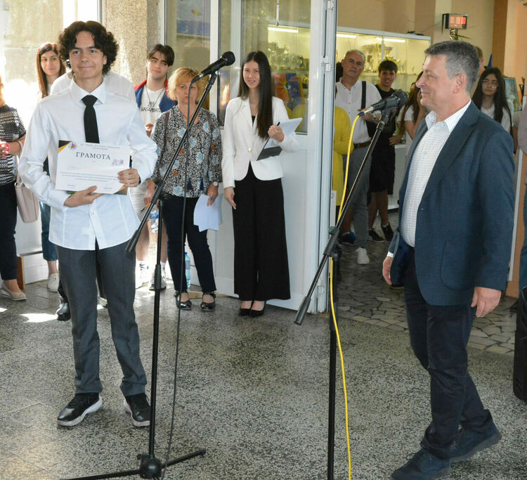 Денят на отворените врати в Езиковата – мястото, където знанието среща вдъхновението