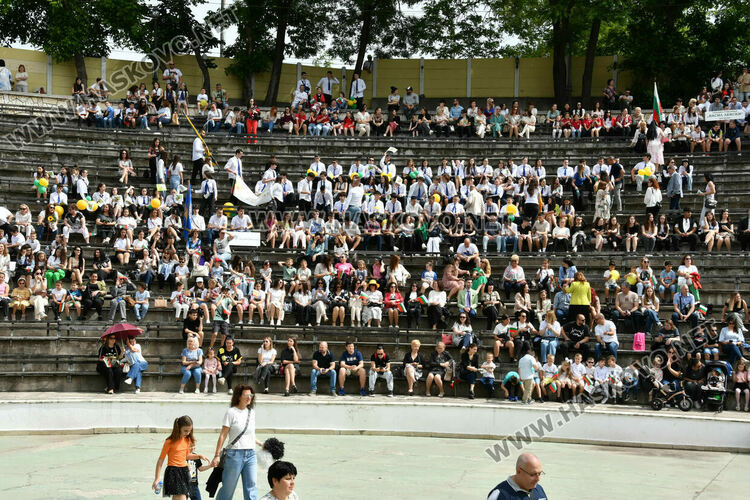 Хасково празнува най-българския празник – 24 май, наградиха ученици и учители