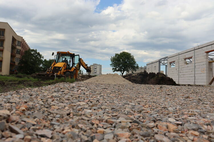 Нова улица ще води до Спортния комплекс до плувния басейн 