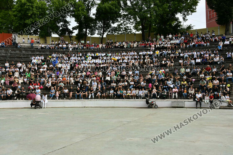 Хасково празнува най-българския празник – 24 май, наградиха ученици и учители