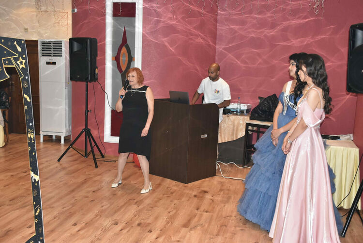 Абитуриентите от ПГЛП дефилираха в центъра на Хасково