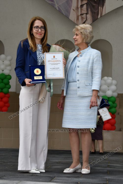 Хасково празнува най-българския празник – 24 май, наградиха ученици и учители