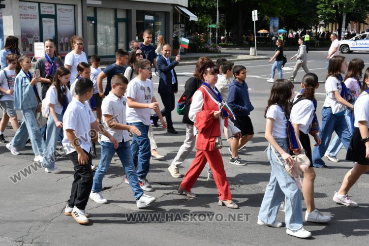 Хасково празнува най-българския празник – 24 май, наградиха ученици и учители
