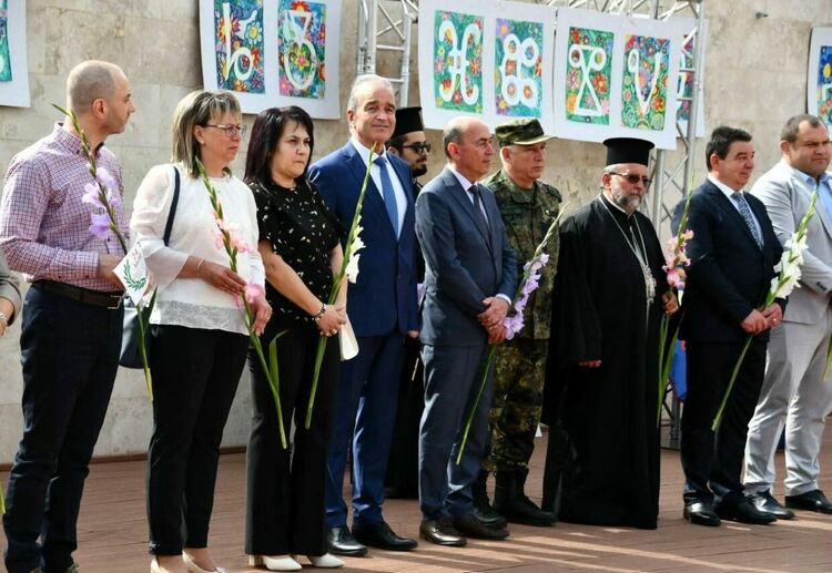 Асеновград отбеляза 24-ти май с тържествена програма