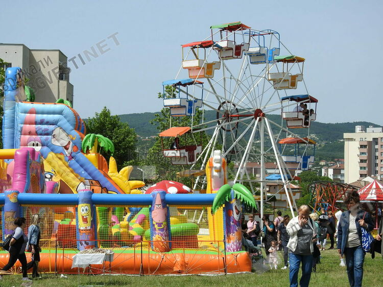 Двудневен фермфест в Момчилград,20 курбана и 100 чевермета събират хиляди от цялата страна/снимки/