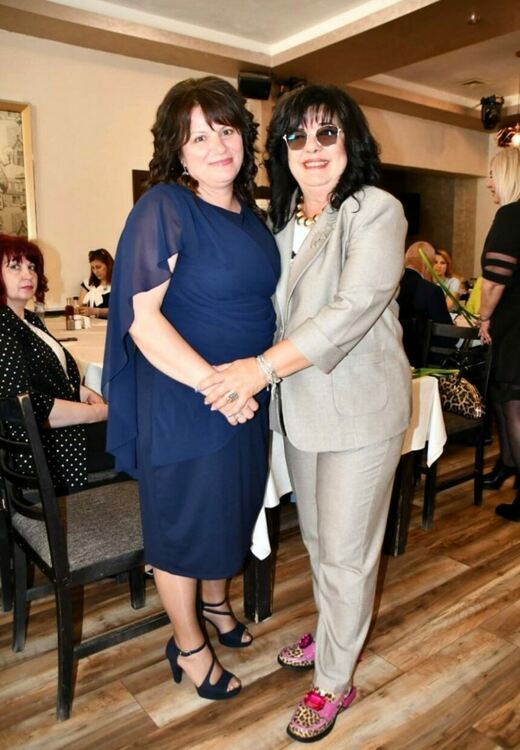 Наградиха изявени учители и културни дейци в Асеновград