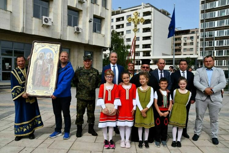 Асеновград отбеляза 24-ти май с тържествена програма