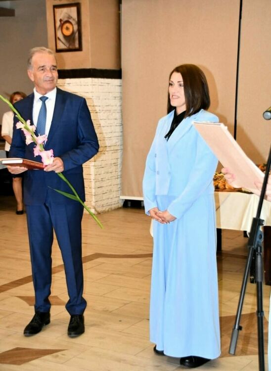 Наградиха изявени учители и културни дейци в Асеновград