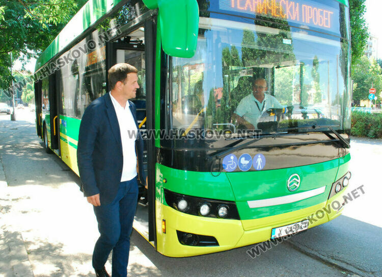 Снимката е илюстративна - от представяне на нови електробуси в Хасково