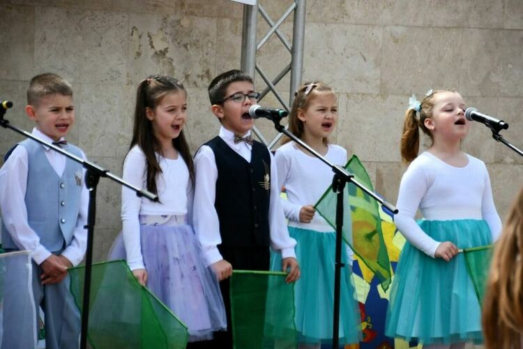 Асеновград отбеляза 24-ти май с тържествена програма