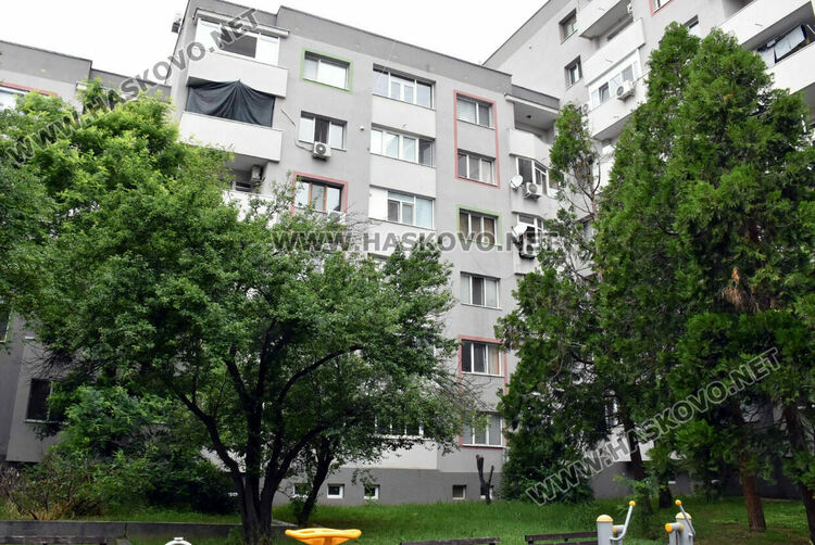 Криминалисти разследват кражба на златни накити в Хасково