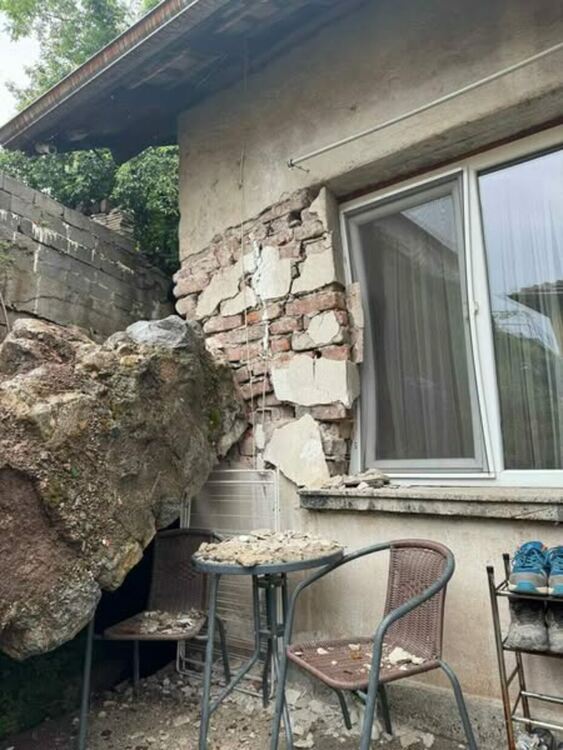 Кметът на Община Перник Станислав Владимиров ще обяви частично бедствено положение на територията на кв. „Каменина“