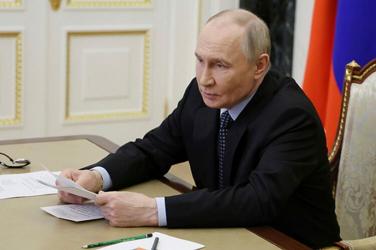 Путин ще освобождава гражданите от „лошите им навици“ - „Зум“, „Майкрософт“, „Фейсбук“, „Инстаграм“, „Ютюб“