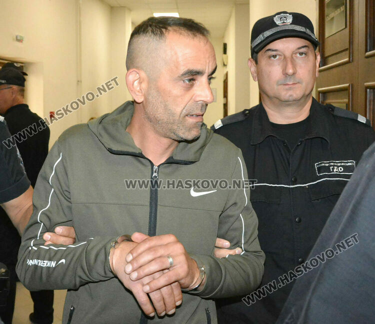 Задържаха 39-годишен тираджия с наркотик за близо 13 000 лева