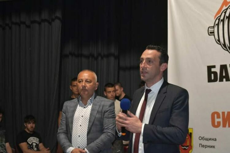 С участието на повече от 150 състезатели премина XXII турнир по силов трибой „Батановска сила“