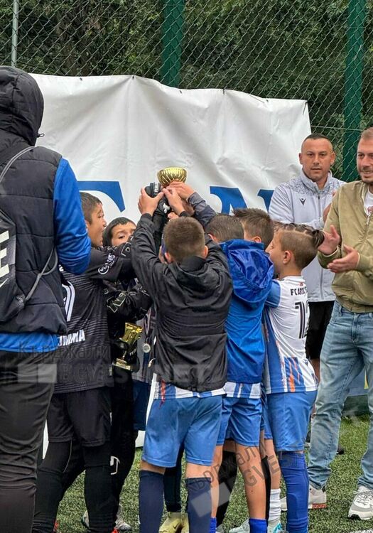 Футболна академия "Арда 1924"с шампионски трофей и още три призови места на РЕФАН КЪП