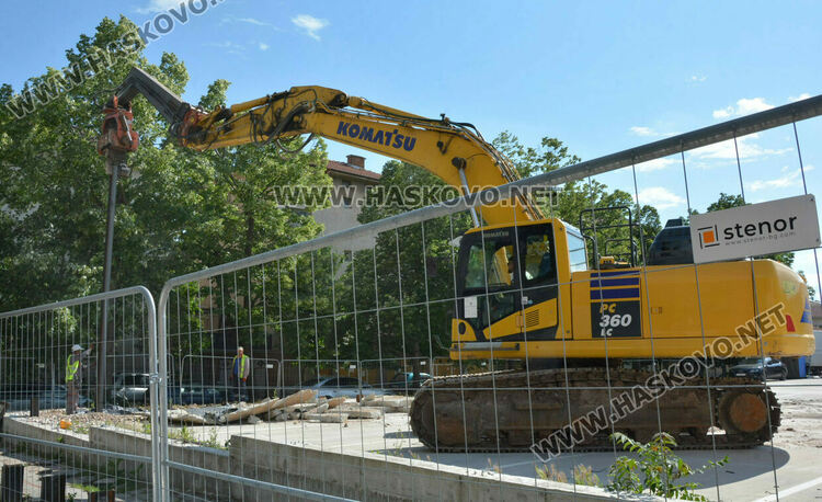 Част от бившия тютюнев склад до „Спартак“ от паркинг става многофамилна сграда 