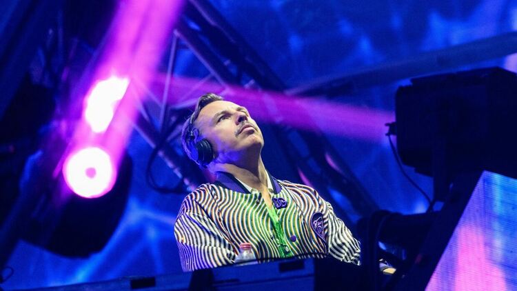 Hurts и Purple Disco Machine вдъхват нов живот на „Wonderful Life“