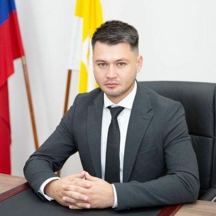 Майор Гурциев.