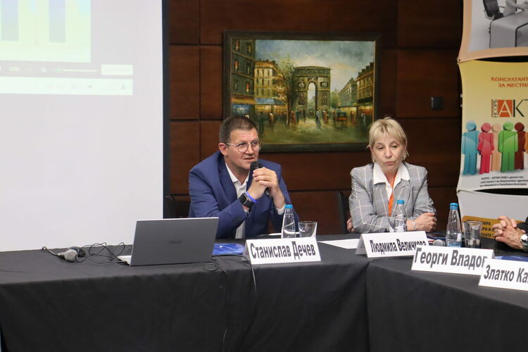 Кметът Станислав Дечев представи изпълняваните проекти в Хасково на среща на НСОРБ