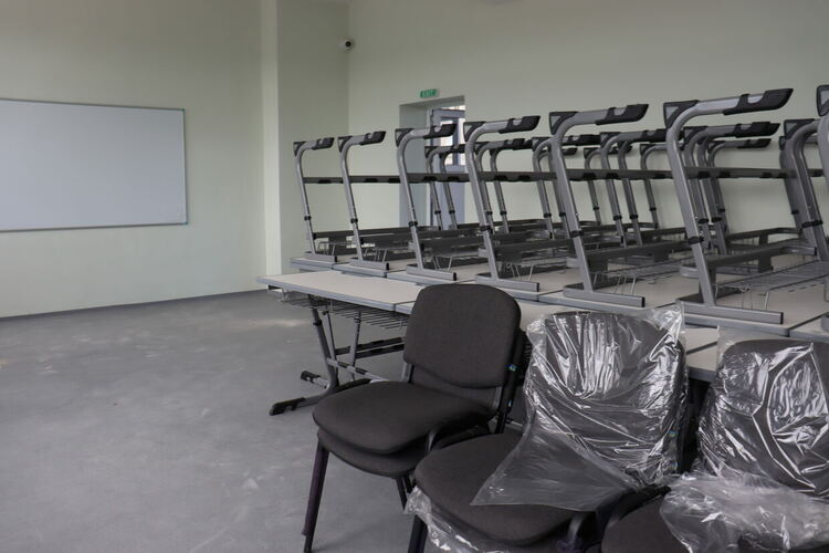 Ремонтът в хасковското ОУ „Никола Вапцаров“ продължава с обновяване на учебните стаи 