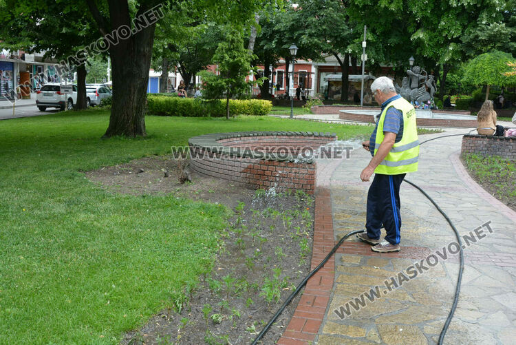 Подготвят за пускане шадраваните в Хасково, предстои ремонт на този до слънчевия часовник 