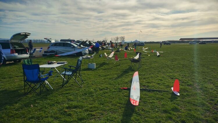 Хандбал, бадминтон и авиомоделизъм в Хасково на 31 май и 1 юни