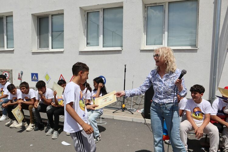 ОУ"П.Яворов" в Кърджали бе домакин на финална проява на националната програмата "Работа на полицията в училище"