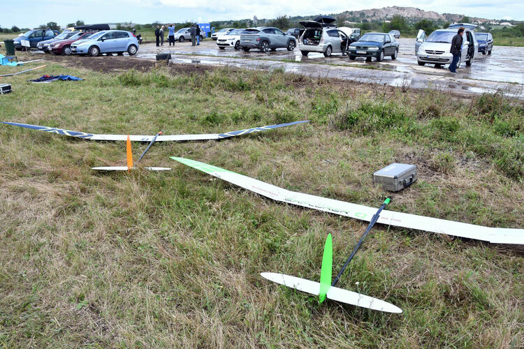 Авиомоделисти от България и Гърция участват на Купа “Хасково”