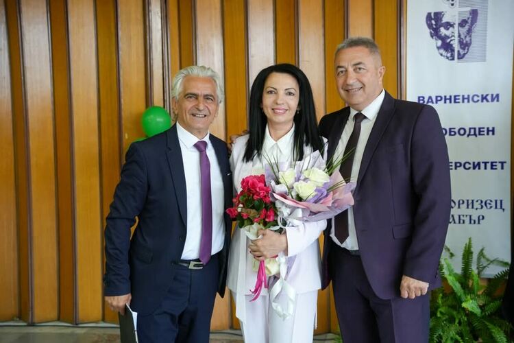 Варненският свободен университет изпрати тържествено Випуск 2024 в Смолян