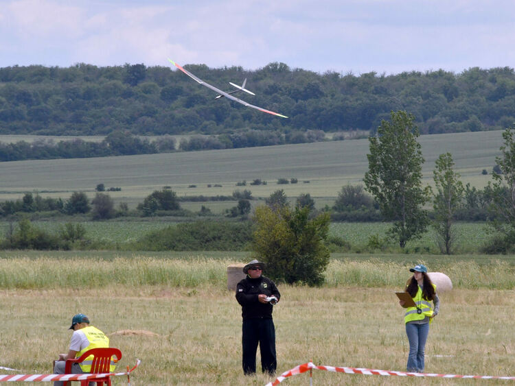Авиомоделисти от България и Гърция участват на Купа “Хасково”