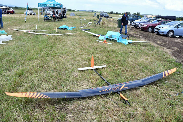 Авиомоделисти от България и Гърция участват на Купа “Хасково”