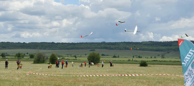 Авиомоделисти от България и Гърция участват на Купа “Хасково”