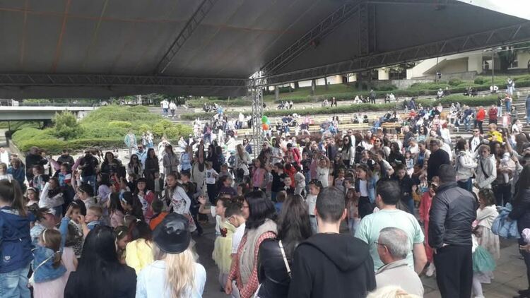 Смолян отбеляза 1 юни с пъстър празник за децата – усмивки, творчество и сладолед 