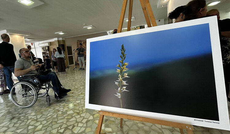 Препълниха читалището в Ивайловград за изложбата от фотопленера “Южната приказка на йорДАНЧО” 